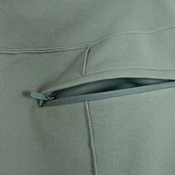 Athleta Eastbound ponte pant - Picture 5 of 7